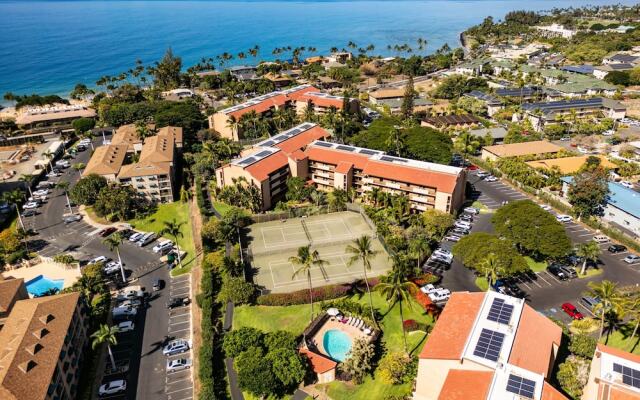 Maui Vistas #3419 2 Bedroom Condo by RedAwning