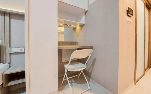 Minimalist Studio Apartment At Sky House Bsd