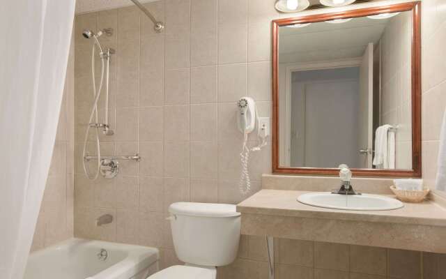 Travelodge by Wyndham Cambridge - Waterloo