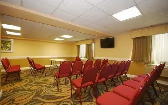 AmericInn® Bear, DE