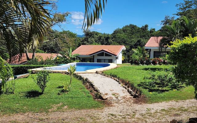 Casa Naranja Jungle Villa