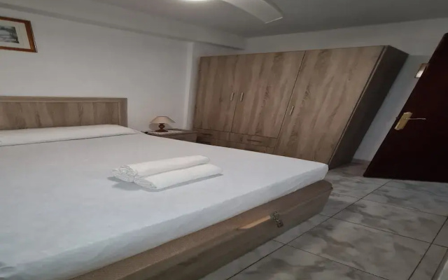 Cozy Benidorm Apartment for 4 Guests
