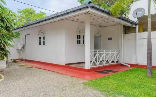 OYO 385 Sanri Villa Negombo