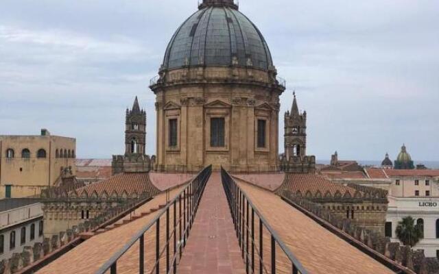 La Siciliana-di fronte la Cattedrale