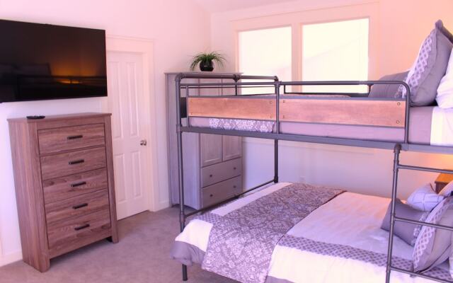 1277 Laurel Grove - 3 Br Home