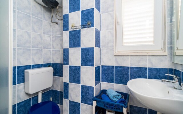 Amazing Home in Slano With 5 Bedrooms and Wifi