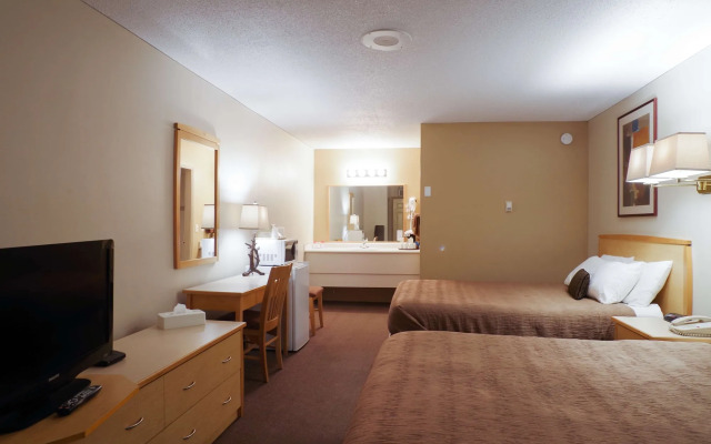 Canadas Best Value Inn and Suites Fernie