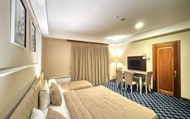 Sea Pearl Hotel