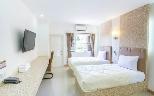 P.A. Thani Hotel