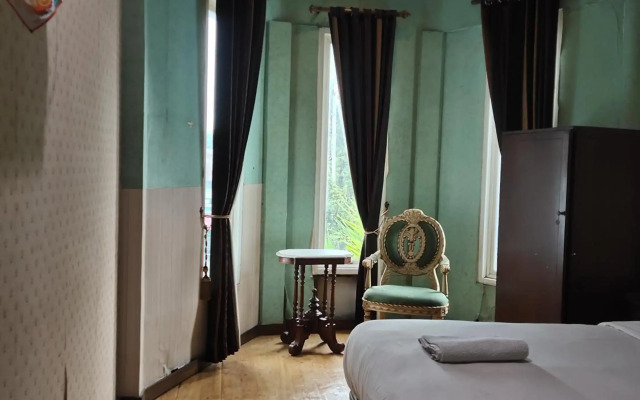 OYO 1239 Mojokerto Classic Homestay