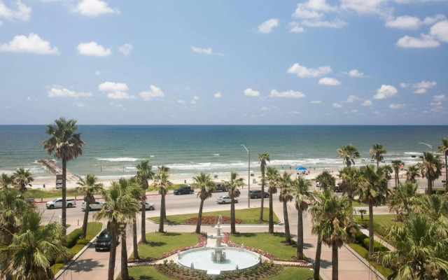 Grand Galvez Resort, Autograph Collection