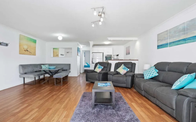 Key Largo - Hosted by Burleigh Letting