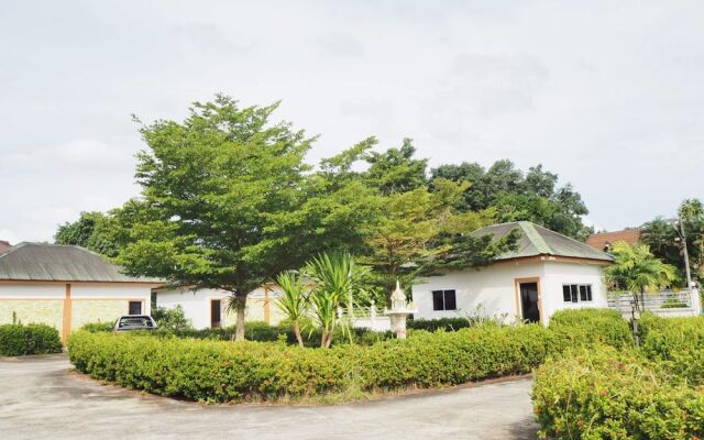 Chaofa Resort