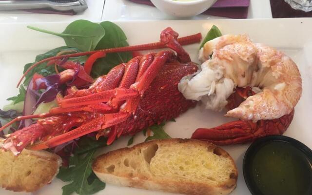 Noah's Stanley Luxury Bed and Breakfast