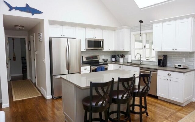 80 Barn Hill Road - Three Bedroom House