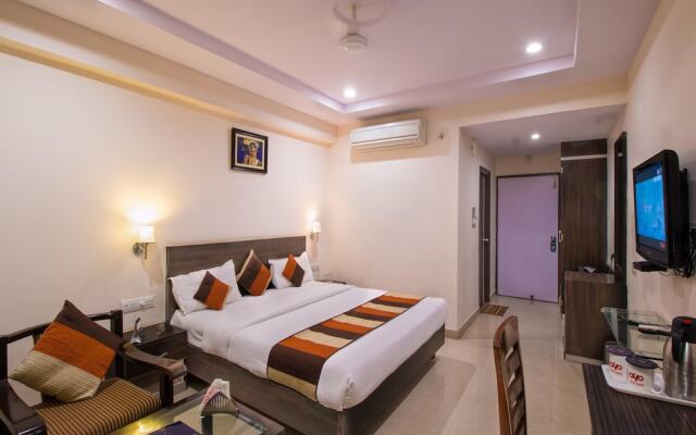 OYO 1903 Hotel Paras Inn