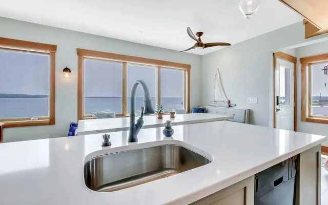 North Fork Waterfront Beach House