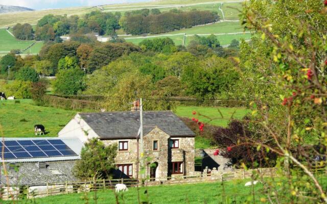Nutstile Farm Bed and Breakfast
