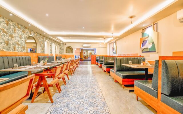 Fabhotel Ashirwad
