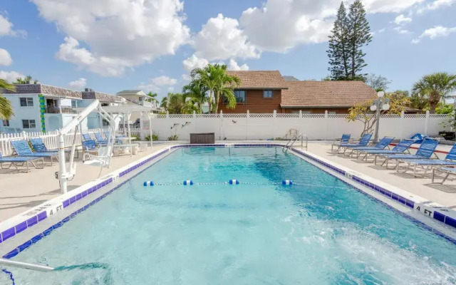 Twins Inn & Apartments