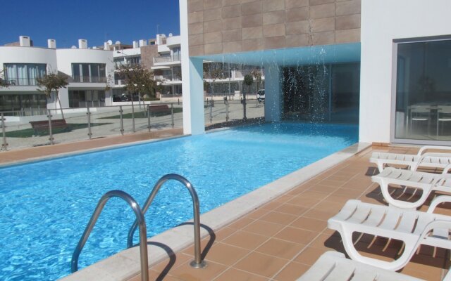 Superb Family Apartment With Sea Views, Swimming Pools In Fuzeta East Algarve