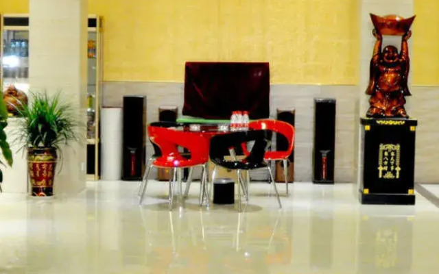 Royal Dragon Airport Hotel