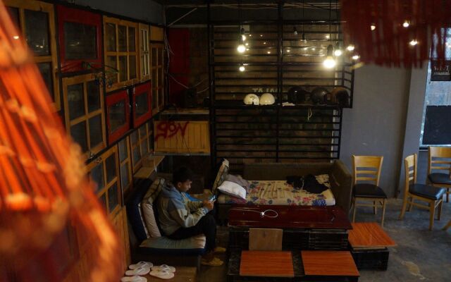Grey Monkey Dalat Hostel