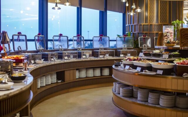 Peninsula Hotel Danang