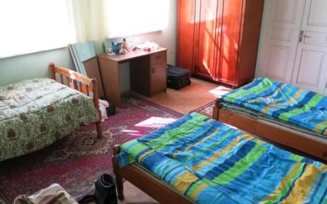 Guest House Adlia 14