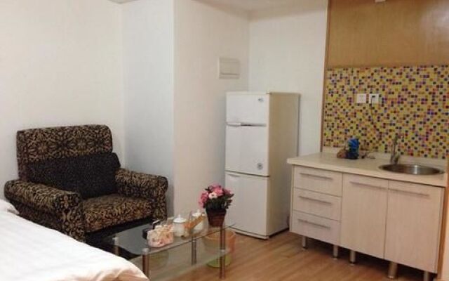 Yuelai Apartment Hotel