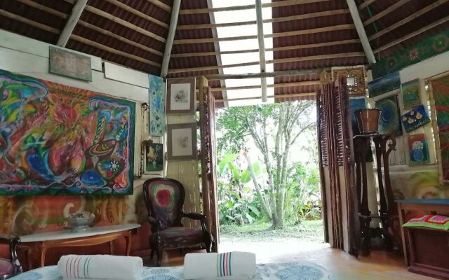 Tropical Biohostel by Rotamundos