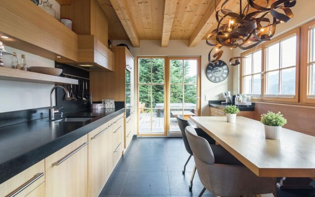 Chalet in Piesendorf with Sauna, Hot Tub, Pool, Whirlpool