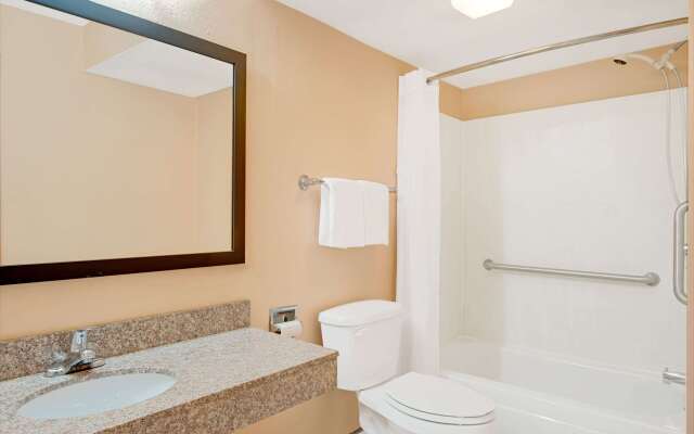 Days Inn by Wyndham Independence