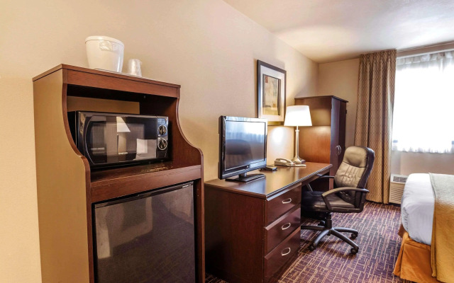 Quality Inn Near Seattle Premium Outlets Arlington