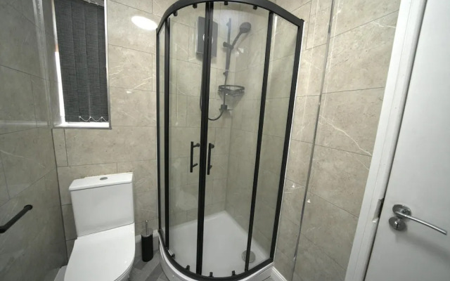 Telford Tranquility Apartment Flat 3 for 4 Guests