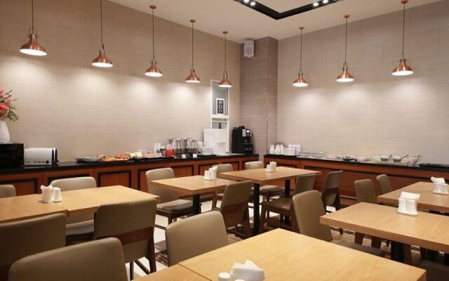Gimpo Assem Hotel