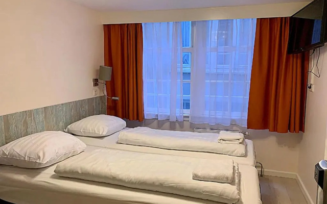 Damrak Inn