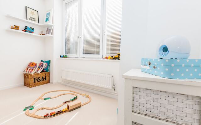 Natural light and modern home in Primrose Hill