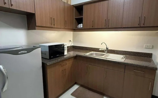 Alabang Condo by Lyre