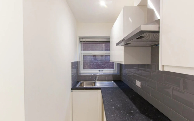 Bridge Road - Room 4a