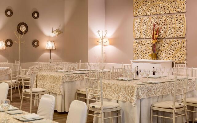 Hotel ILUNION Alcora Sevilla