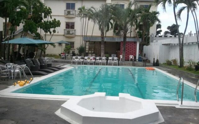 Prince Hotel