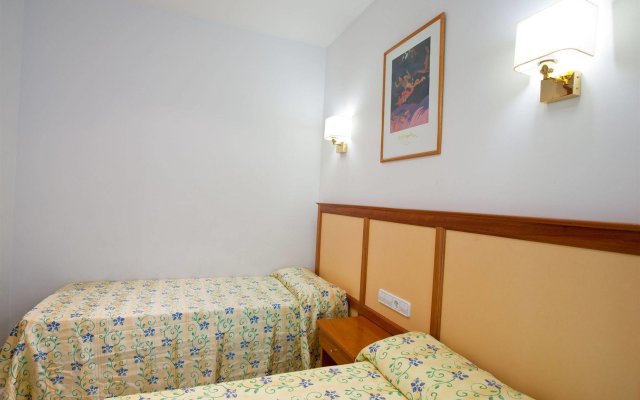 Apartamentos Royal