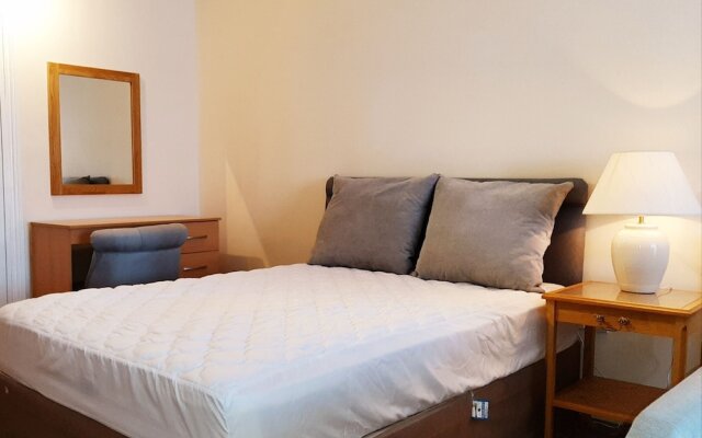 Enticing Apartment in Wimborne Near Model Town