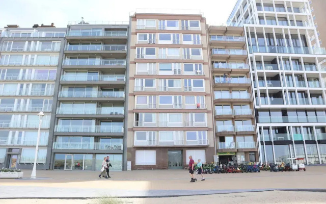 Studio in Nieuwpoort With Stunning Sea View