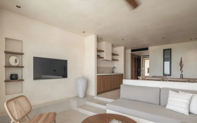 Seven Rocks Suites