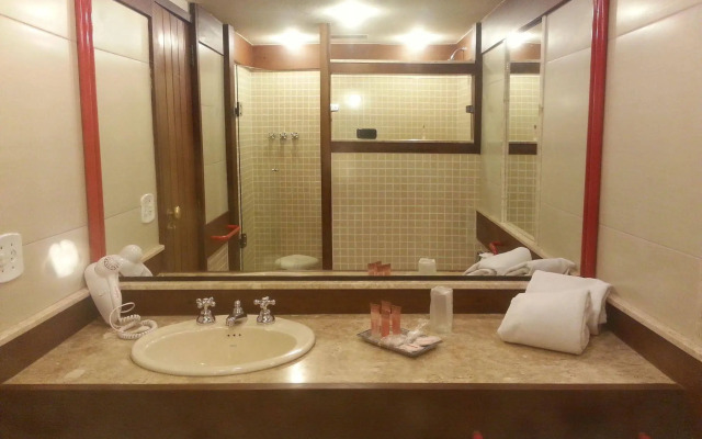 Sailing Hotel & Spa