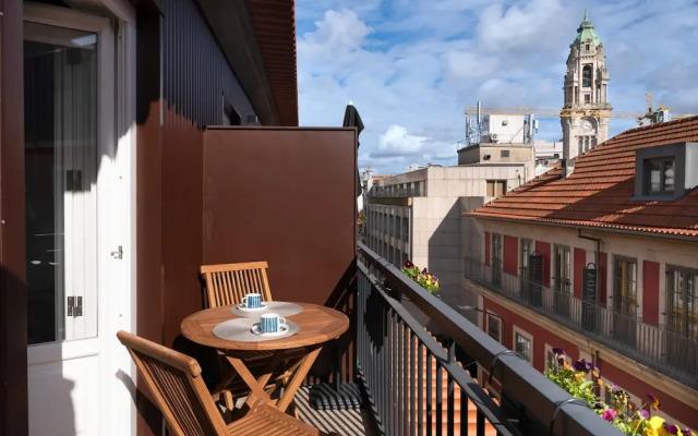 Downtown Prime With Terrace by Vacationy