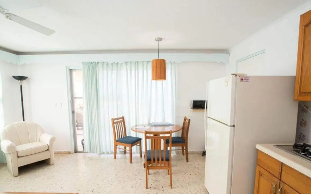 Vistalmar Ocean View Apartments