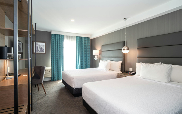 Sandman Signature Calgary Airport Hotel